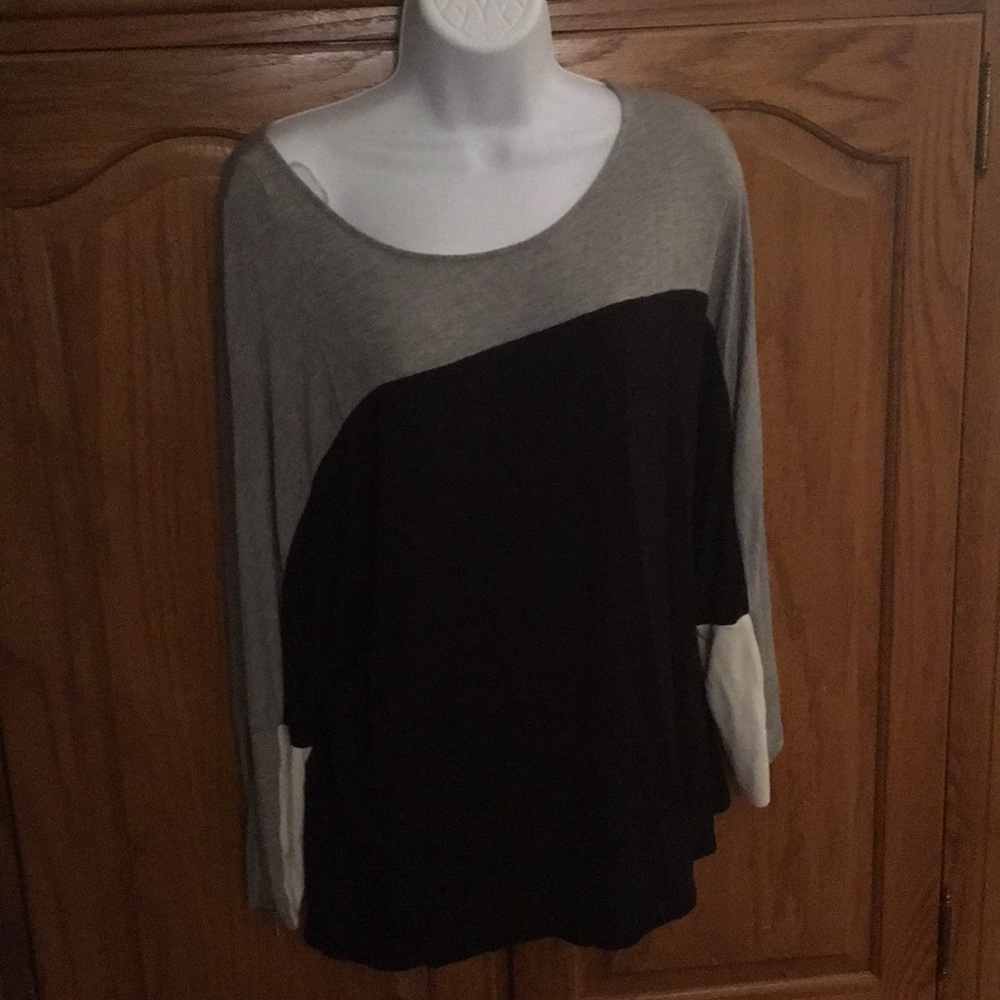 Size M Calvin Klein top